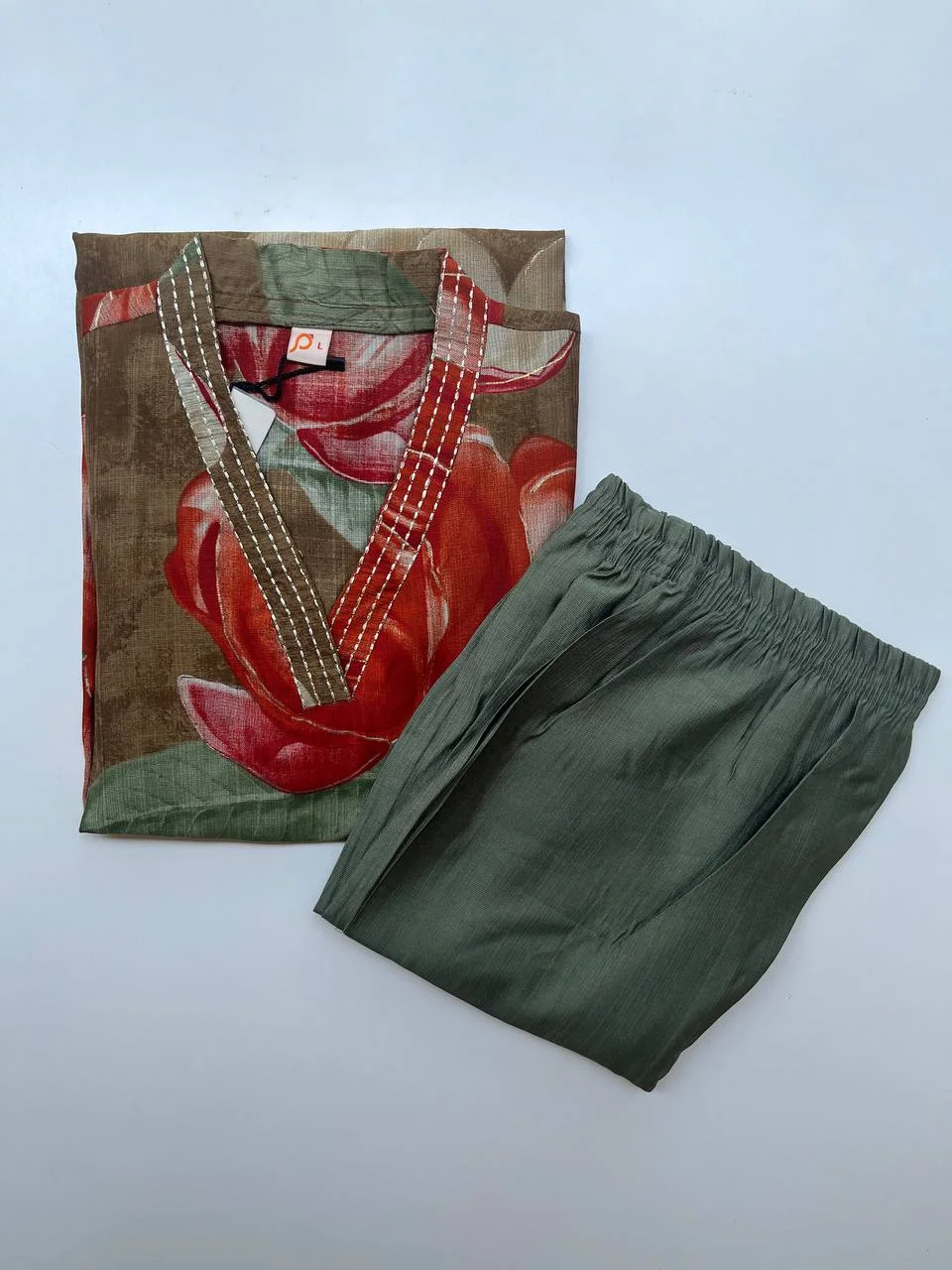 2 Pieces Set - View 2