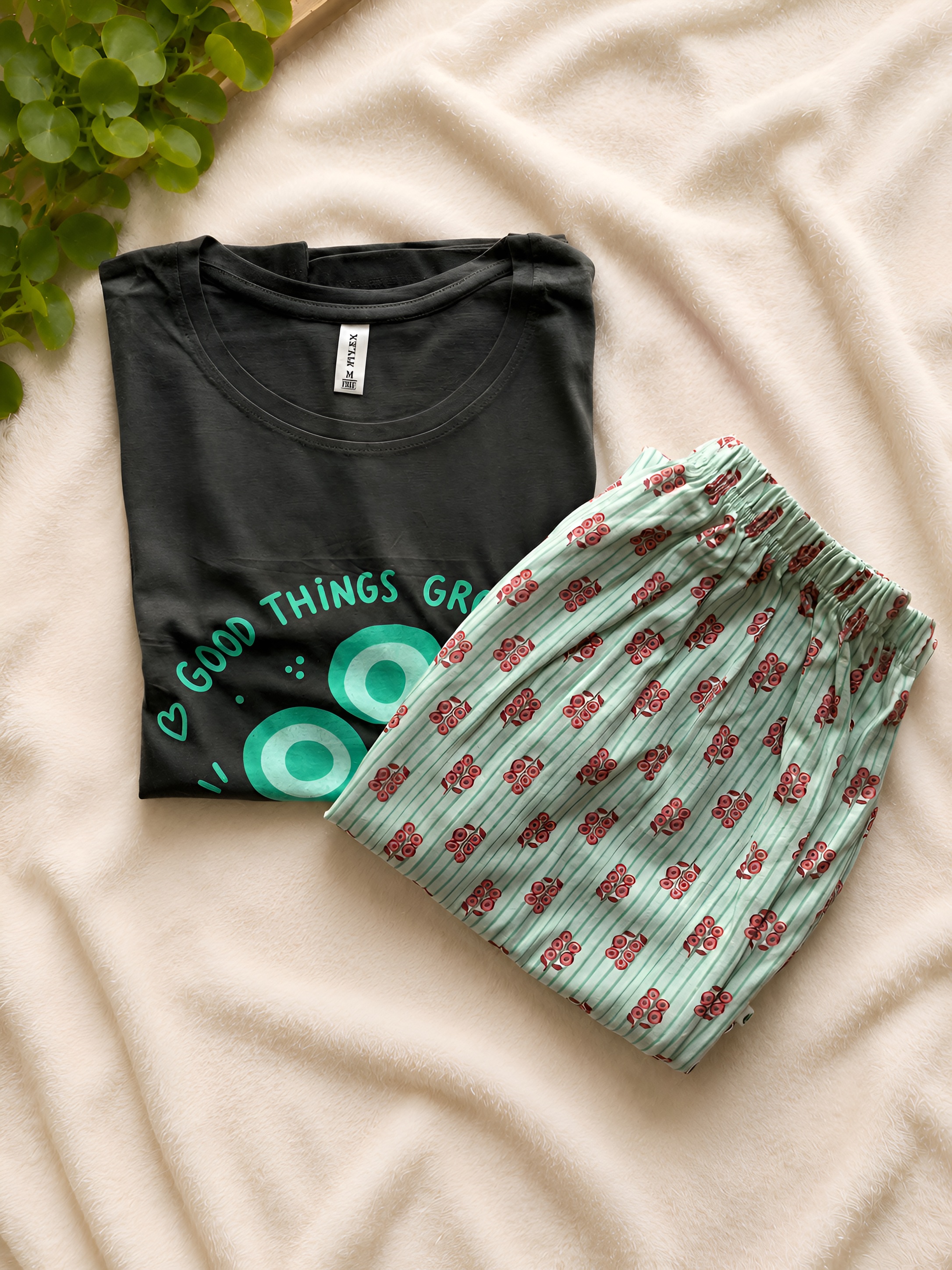 Pyjama Sets - View 2