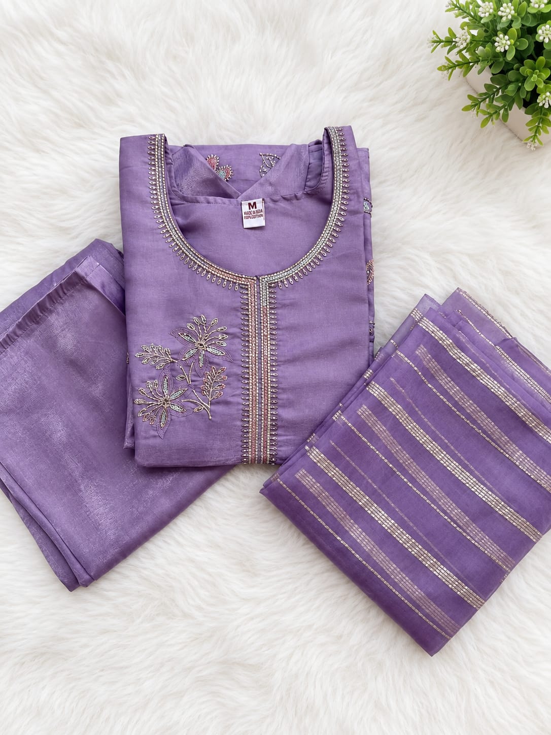 Lavender  Kurti Set with Floral Embroidery and Dupatta - View 2