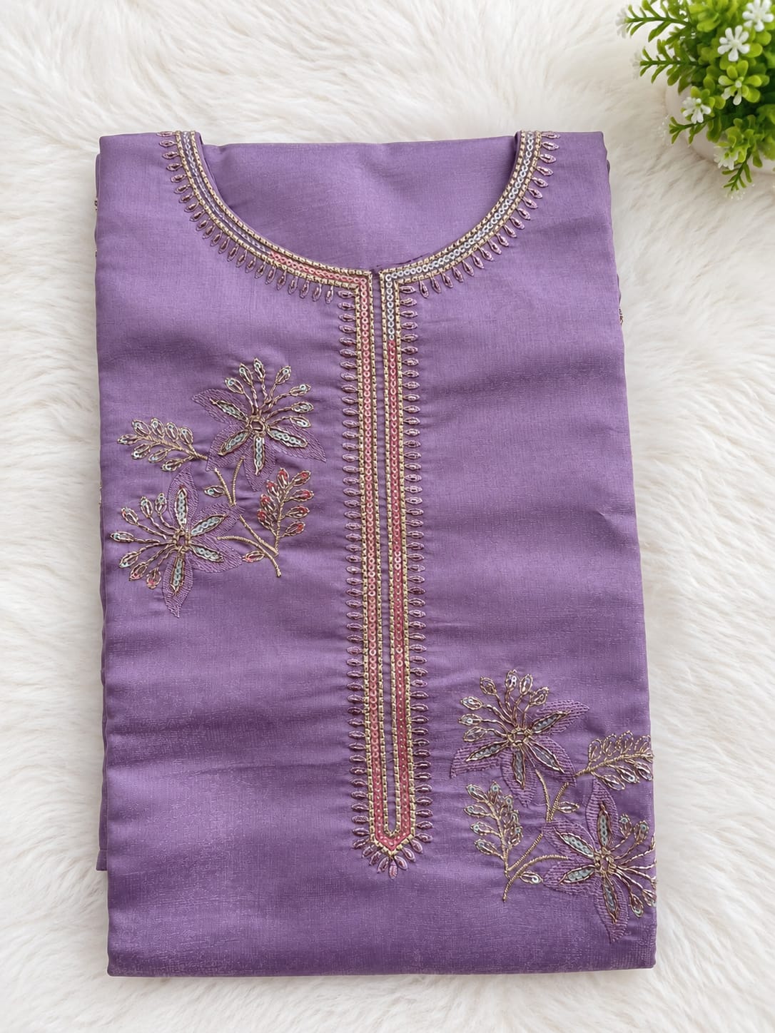 Lavender  Kurti Set with Floral Embroidery and Dupatta - View 3