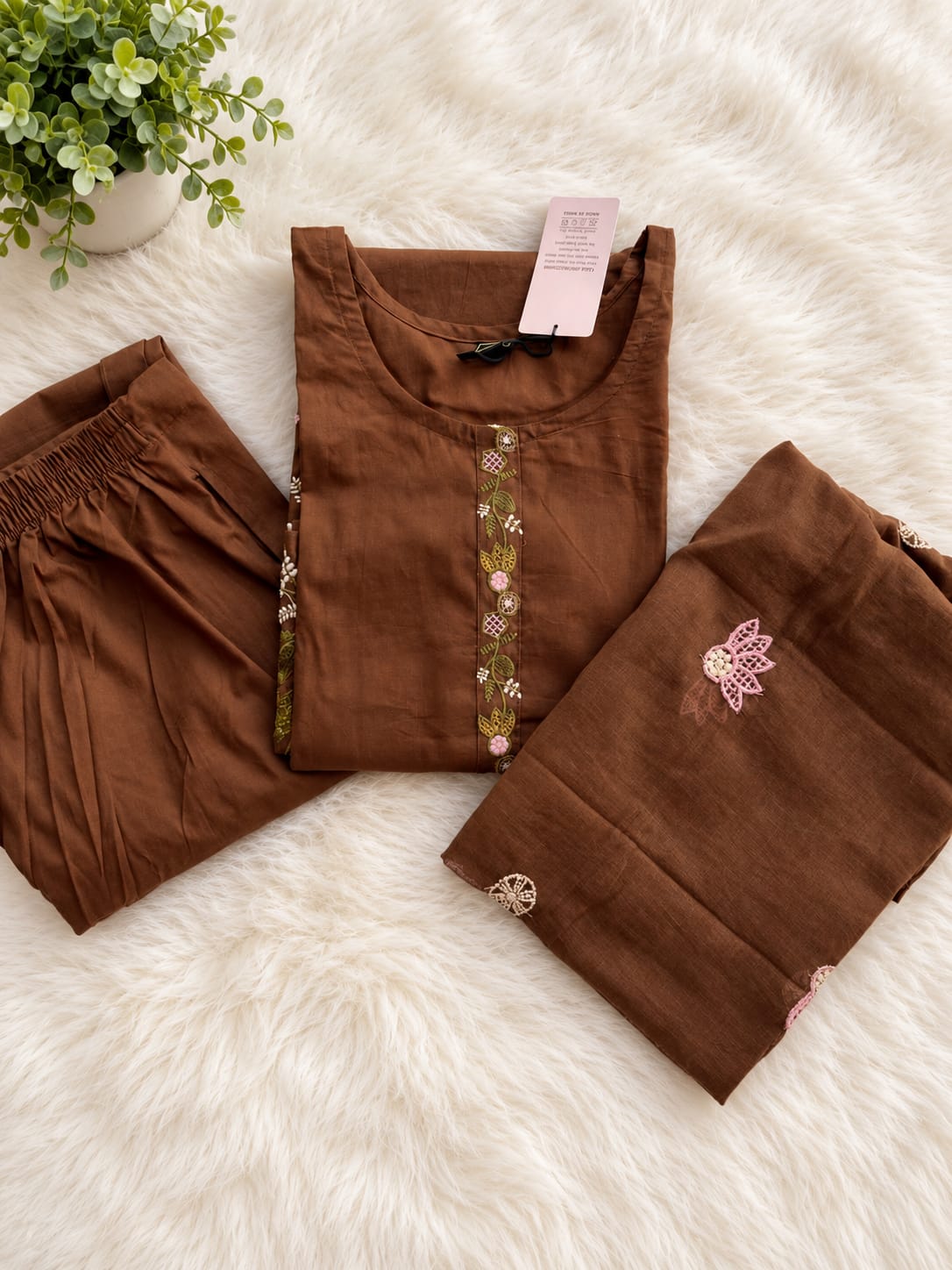 Chocolate Brown Kurti Set with Floral Embroidery With Dupatta - View 2