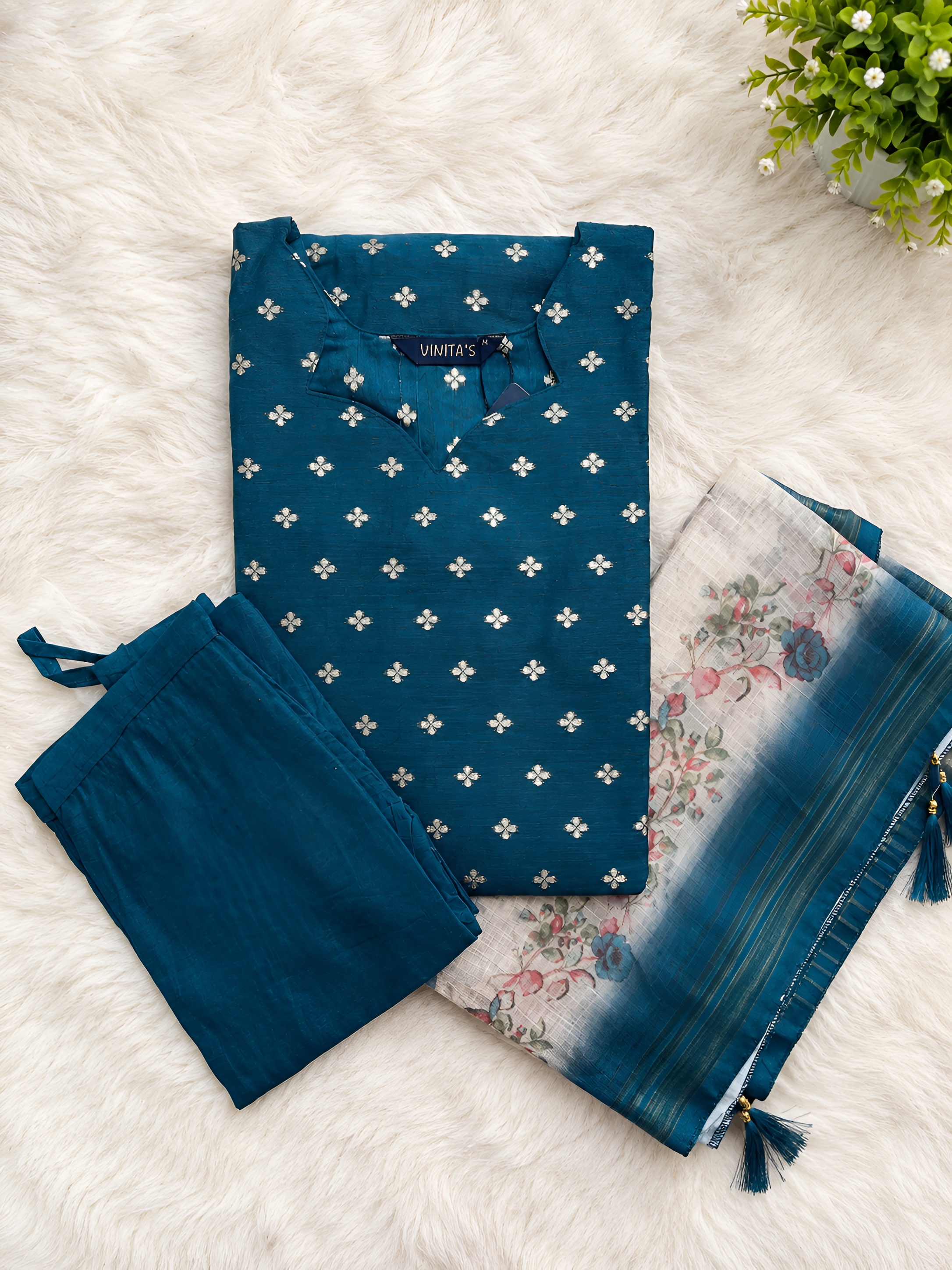 Kurti Set With Dupatta - View 2