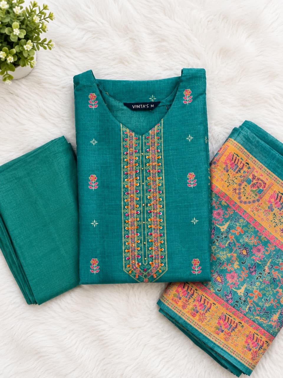 Kurti Set With Dupatta - View 2