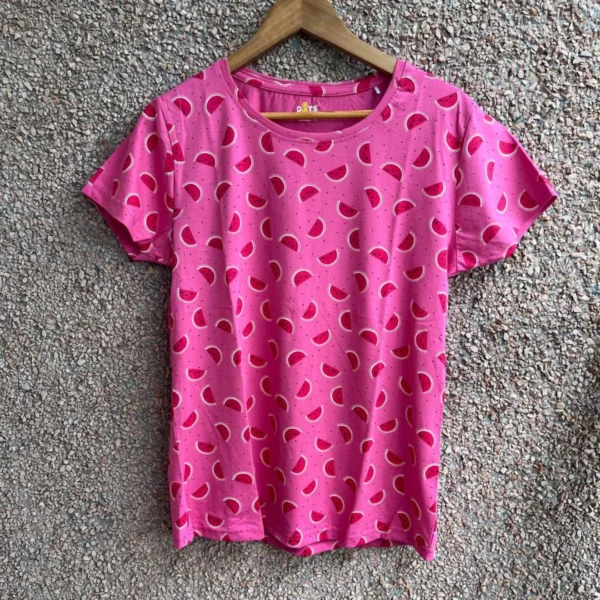 pink printed t-shirt