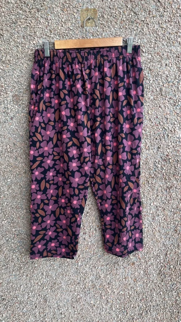 Black Capri Pants for Women