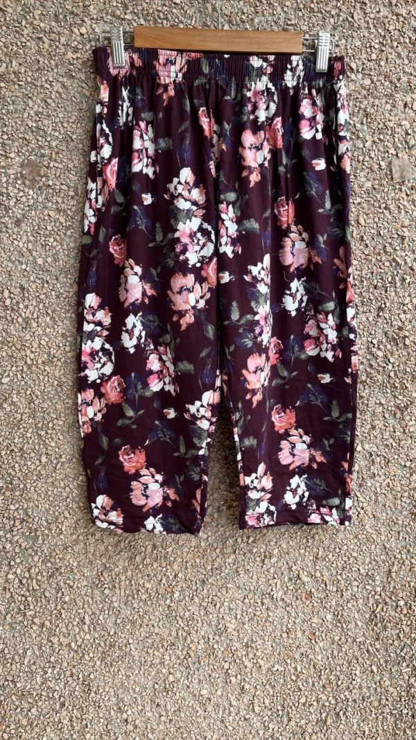 Maroon Capri Pants for Women
